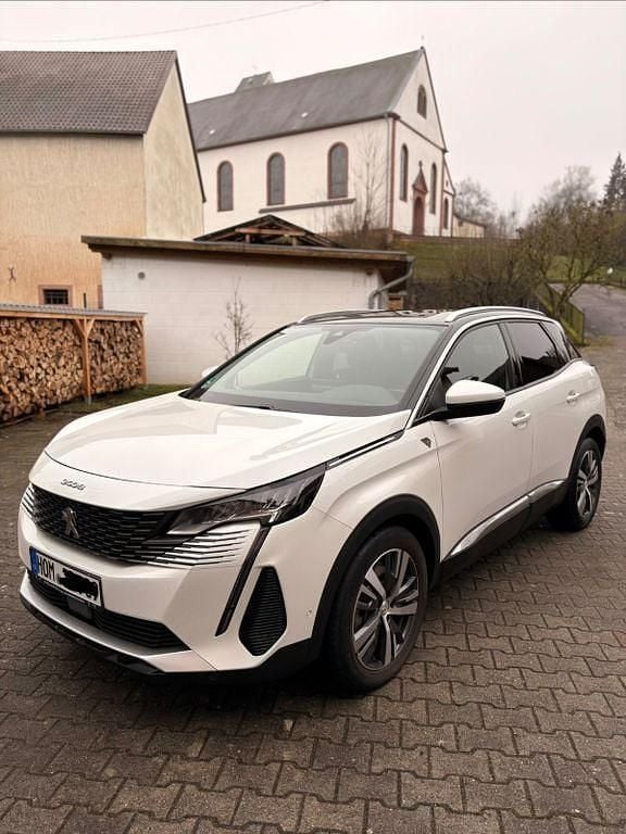 Weiß Gebraucht 2021 Peugeot 3008 SUV | 19.200 € (Superpreis) - Bild 1/4