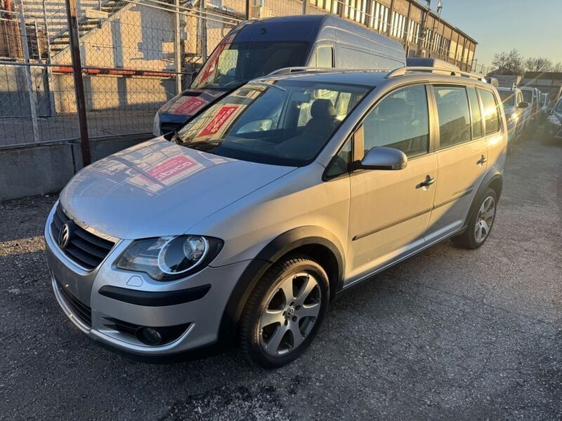 Silber Gebraucht 2008 VW Touran Van / Kleinbus | 4.450 € - Bild 1/4