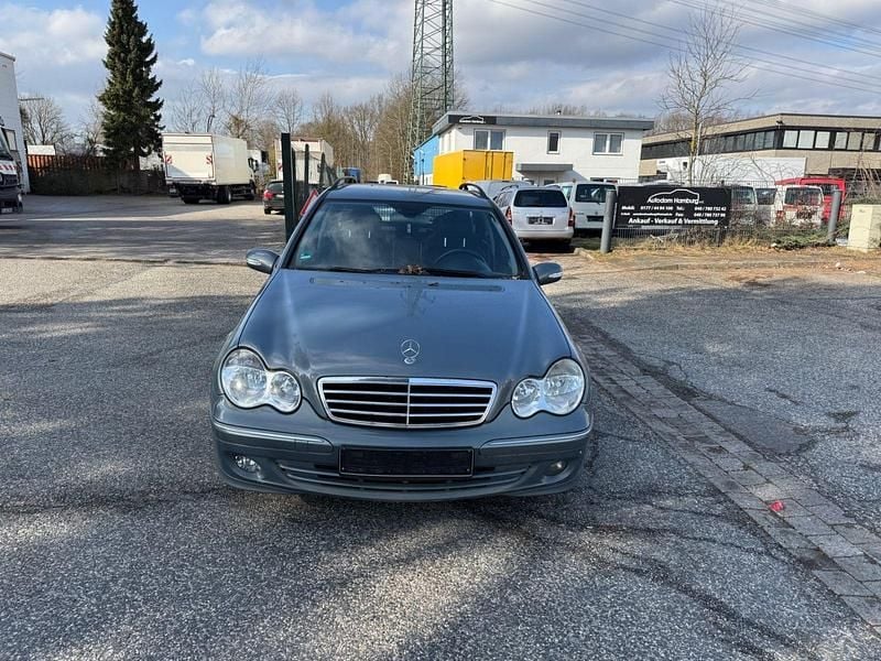 Gebraucht Mercedes C320 224 PS (164 kW) 2007 Silber Kombi