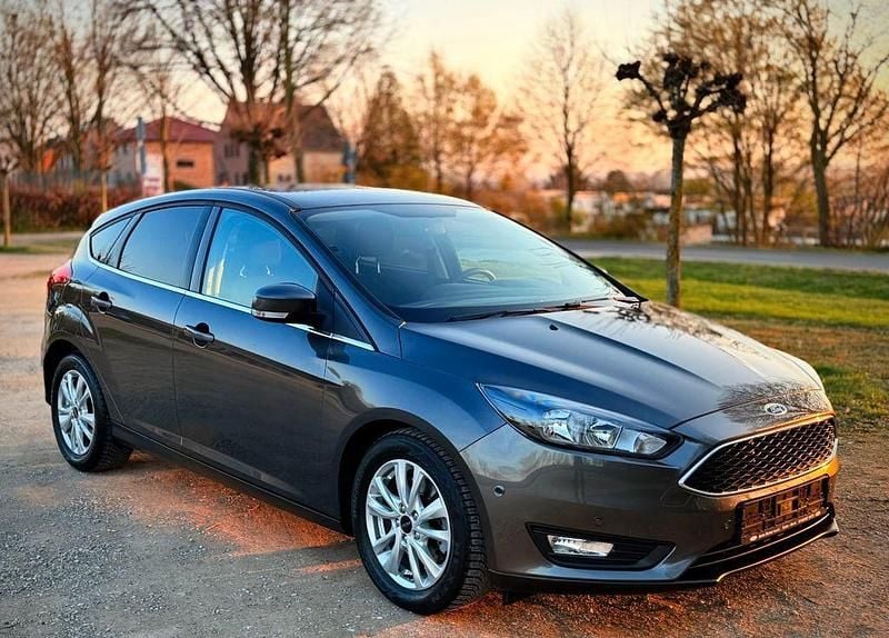 Gebraucht Ford Focus 150 PS (110 kW) 2018 Grau Limousine