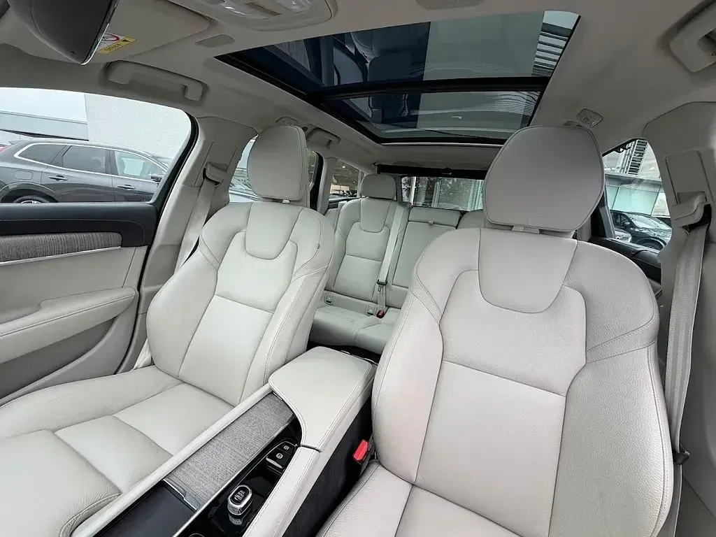 Gebraucht Volvo V90 CC Ultimate 197 PS (144 kW) 2023 Grau Kombi