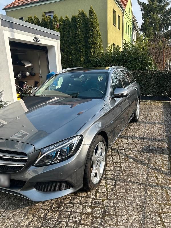 Gebraucht Mercedes C350e 279 PS (205 kW) 2017 Grau Kombi