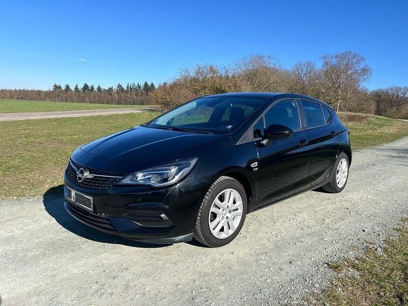 Gebraucht Opel Astra 131 PS (96 kW) 2019 Schwarz Limousine