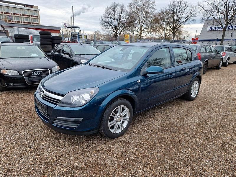 Gebraucht Opel Astra Edition 90 PS (66 kW) 2007 Grün Limousine