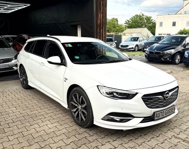 Weiß Gebraucht 2021 Opel Insignia Dynamic Kombi | 15.900 € (Superpreis) - Bild 1/4