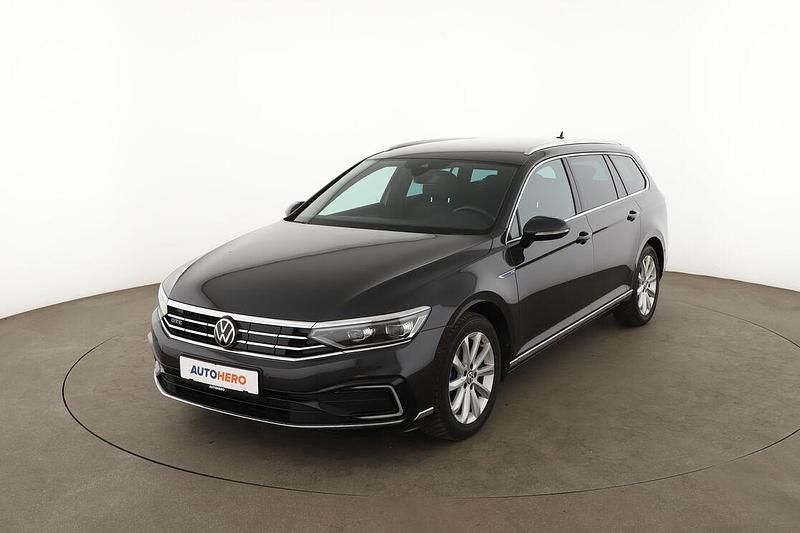 Gebraucht VW Passat GTE 116 PS (85 kW) 2020 Grau Kombi