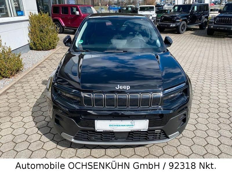 Gebraucht Jeep Avenger Altitude 101 PS (74 kW) 2024 Volcanoblack SUV
