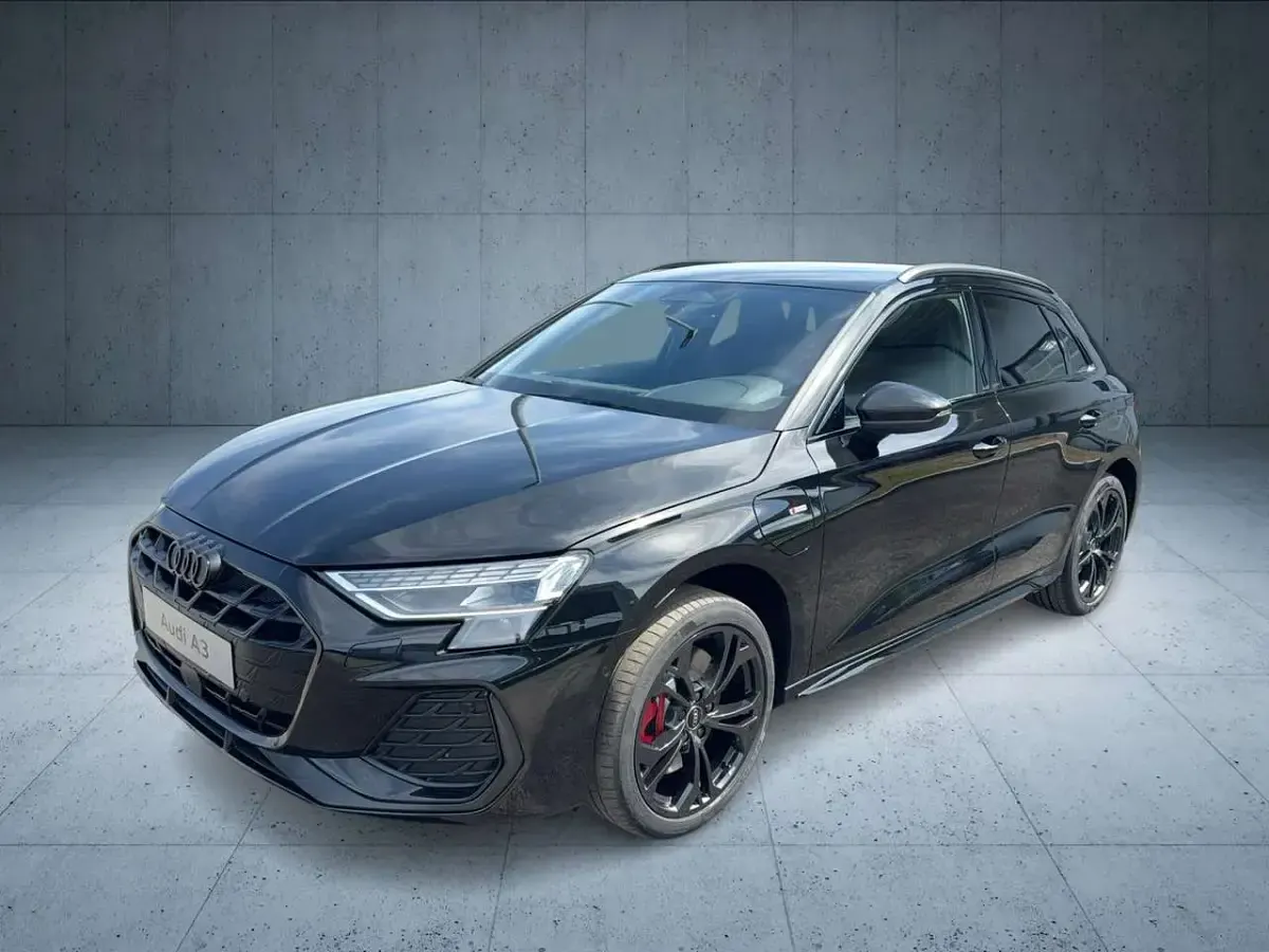 Neu Audi A3 S-Line 272 PS (200 kW) 2025 Mythosschwarz metallic Limousine