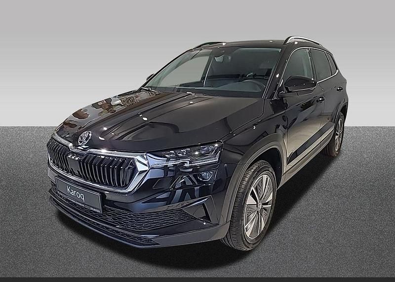 Schwarz Neu 2026 Skoda Karoq SUV | 37.990 € (Etwas zu teuer) - Bild 1/4