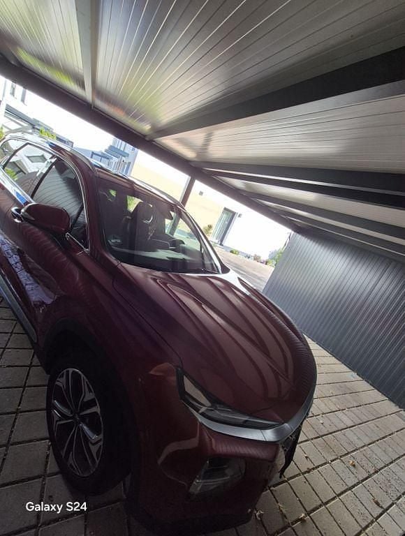 Rot Gebraucht 2019 Hyundai Santa Fe SUV | 12.345 € - Bild 1/4