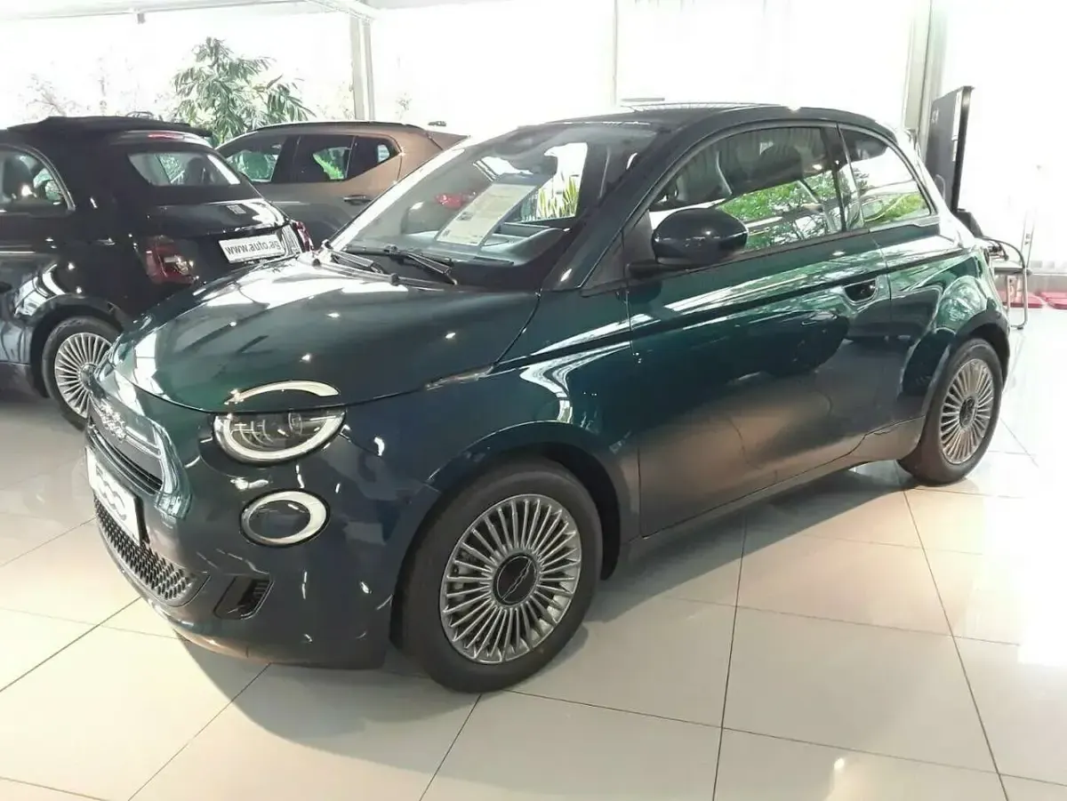Neu Fiat 500 65 PS (47 kW) 2026 Ozeangrün Limousine