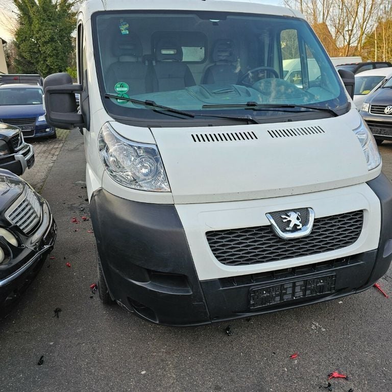 Weiß Gebraucht 2010 Peugeot Boxer Avantage Van | 2.950 € (Superpreis) - Bild 1/4