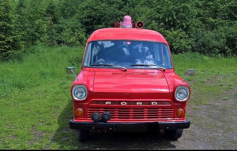 Usata Ford Transit 65 CV (47 kW) 1970 Rosso Berlina