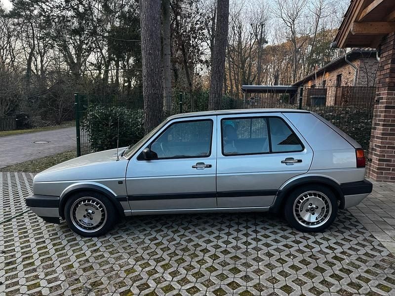 Gebraucht VW Golf II 72 PS (52 kW) 1989 Silber Kleinwagen