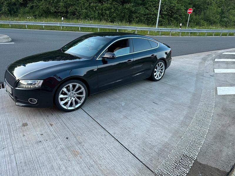 Schwarz Gebraucht 2010 Audi A5 Coupé | 8.000 € (Fairer Preis) - Bild 1/4