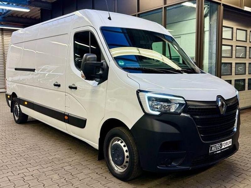 Second-hand Renault Master 150 CP (110 kW) 2022 Alb Monovolum