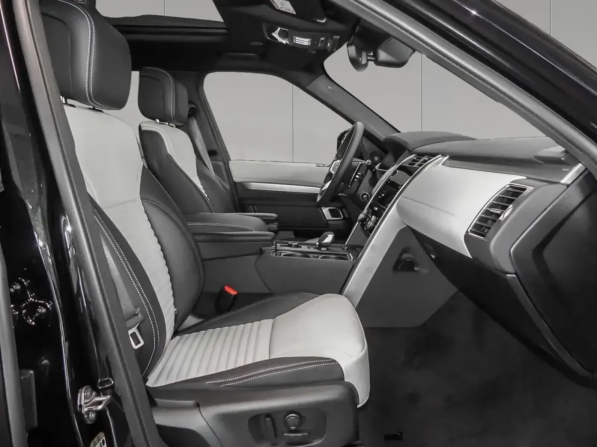 Gebraucht Land Rover Discovery 5 SE Dynamic 304 PS (223 kW) 2025 Santorini black SUV