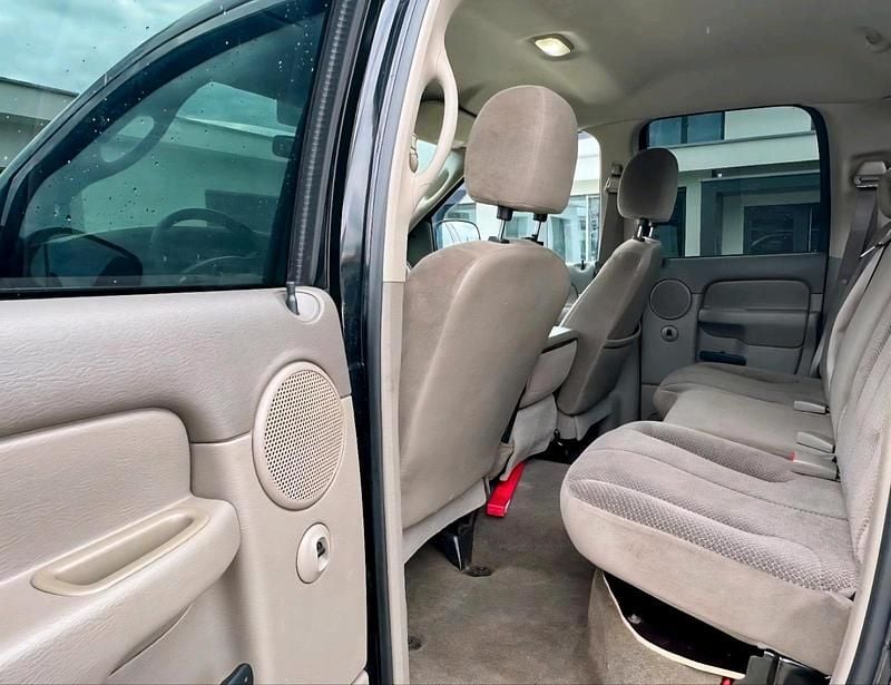 Second-hand Dodge Ram 349 CP (256 kW) 2005 Negru Pickup