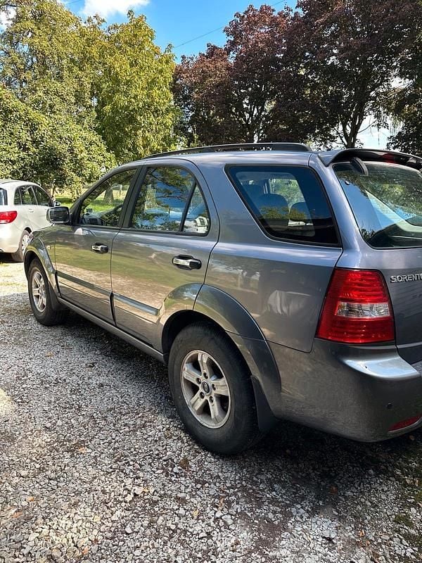 Gebraucht Kia Sorento 140 PS (102 kW) 2009 Silber SUV