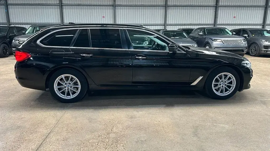 Gebraucht BMW 520 190 PS (139 kW) 2018 Schwarz Kombi