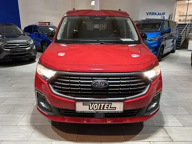 Neu Ford Tourneo Connect Titanium 122 PS (89 kW) 2025 Andere Van / Kleinbus