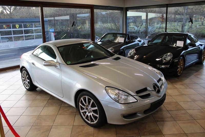 Silber Gebraucht 2006 Mercedes SLK200 Cabrio | 7.699 € (Guter Preis) - Bild 1/4