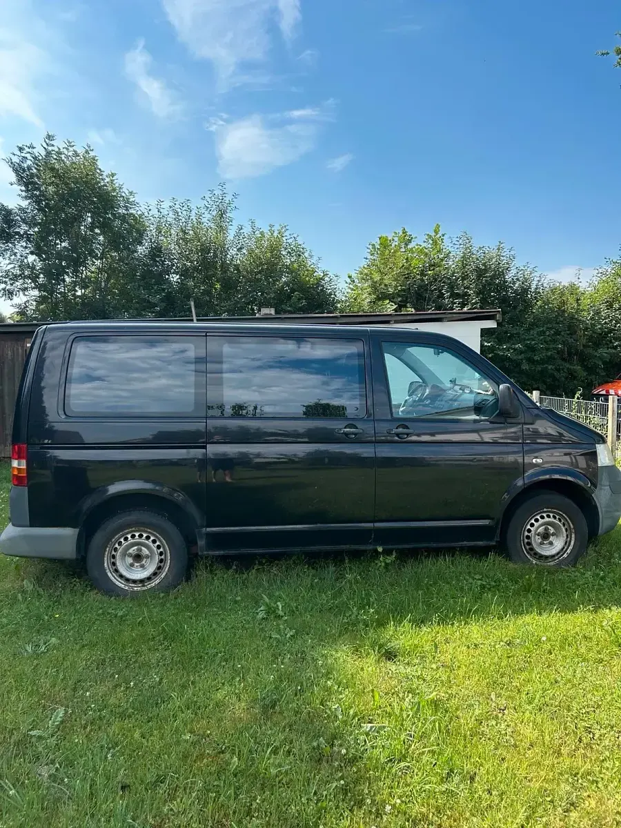 Gebraucht VW Multivan 131 PS (96 kW) 2007 Schwarz Van / Kleinbus