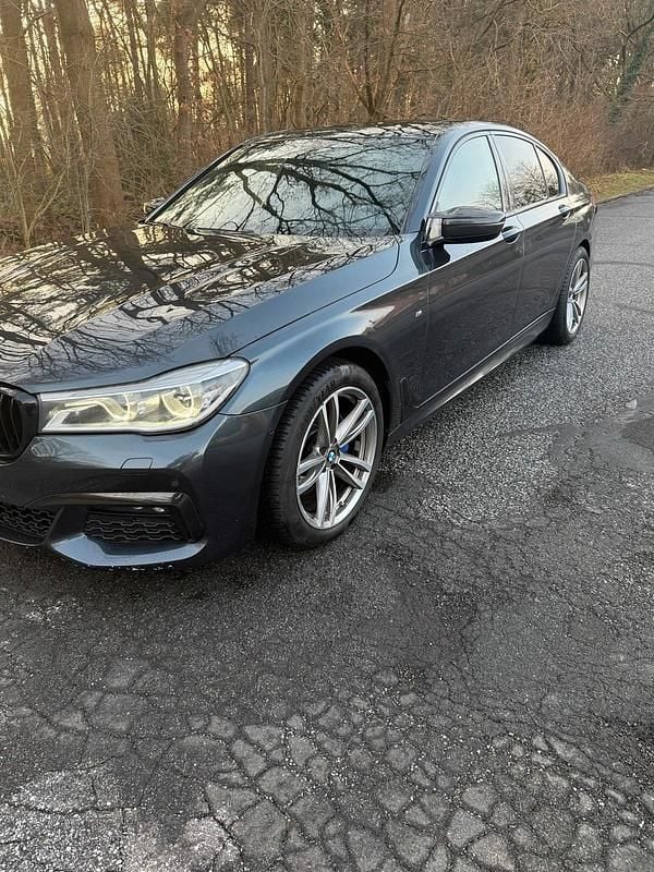 Gebraucht BMW 730L 265 PS (194 kW) 2017 Andere farben Limousine