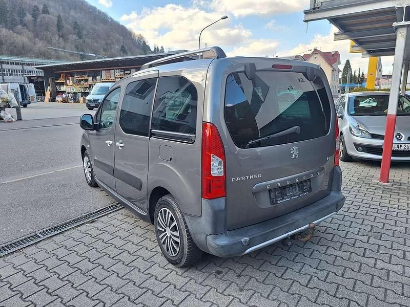 Gebraucht Peugeot Partner 109 PS (80 kW) 2008 Lackierung mit schutzlack Van / Kleinbus