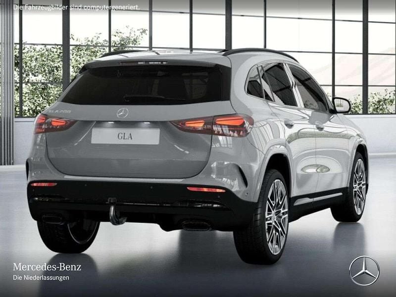 Gebraucht Mercedes GLA200 AMG 163 PS (119 kW) 2025 Grau SUV