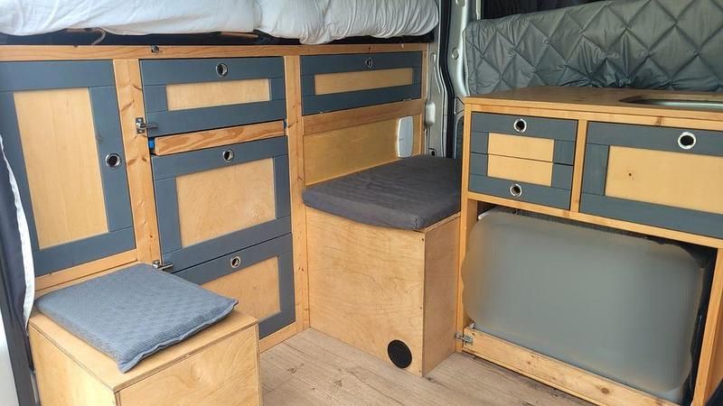 Second-hand Ford Transit 170 CP (125 kW) 2017 Argintiu Monovolum