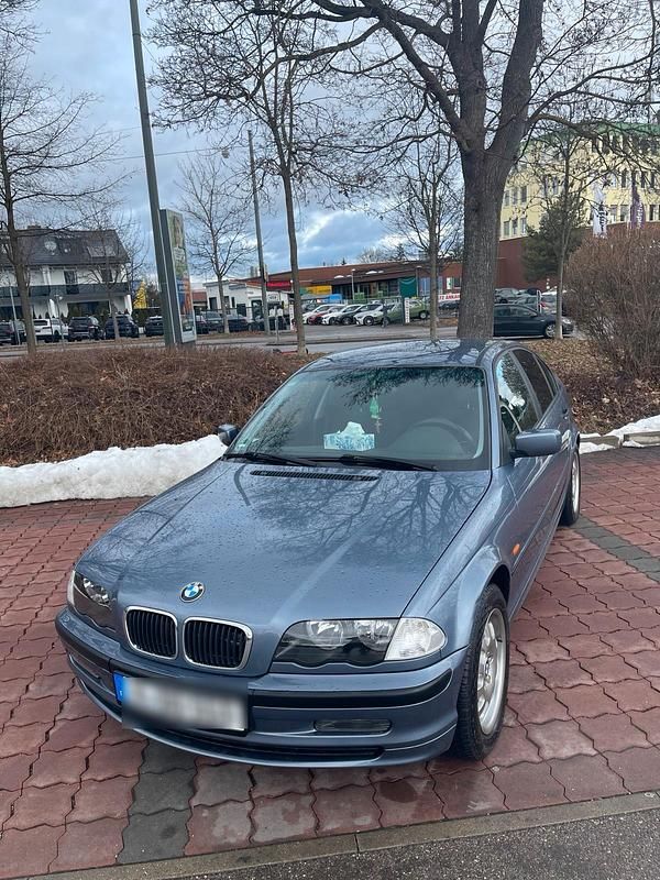 Gebraucht BMW 316 105 PS (77 kW) 2001 Blau Limousine