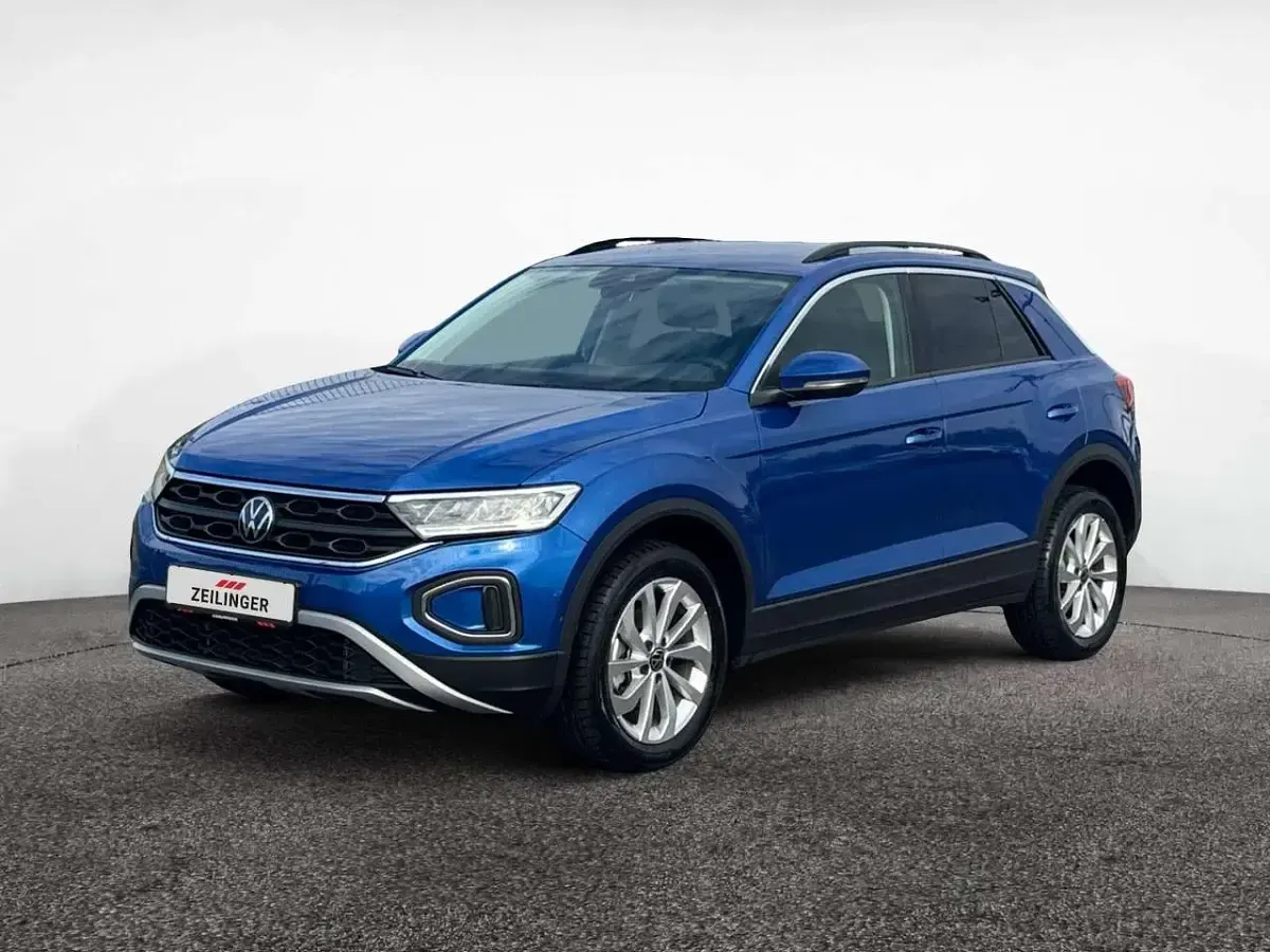 Gebraucht VW T-Roc Life 150 PS (110 kW) 2025 Ravennablau SUV
