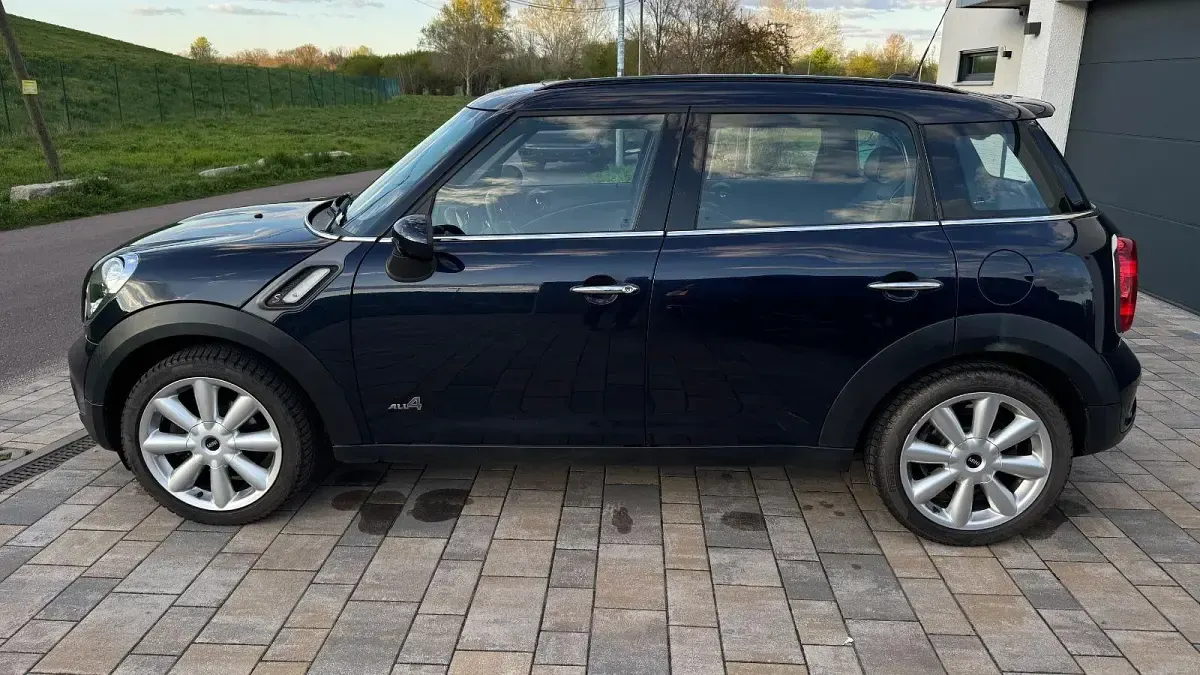 Occasion Mini Cooper SD 143 ch (105 kW) 2013 Bleue Citadine