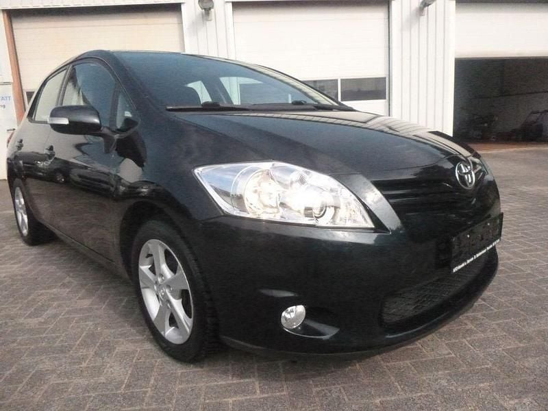 Gebraucht Toyota Auris Basis 99 PS (72 kW) 2012 Limousine
