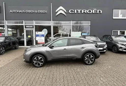 Neu Citroën C4 145 PS (106 kW) 2025 Grau Limousine