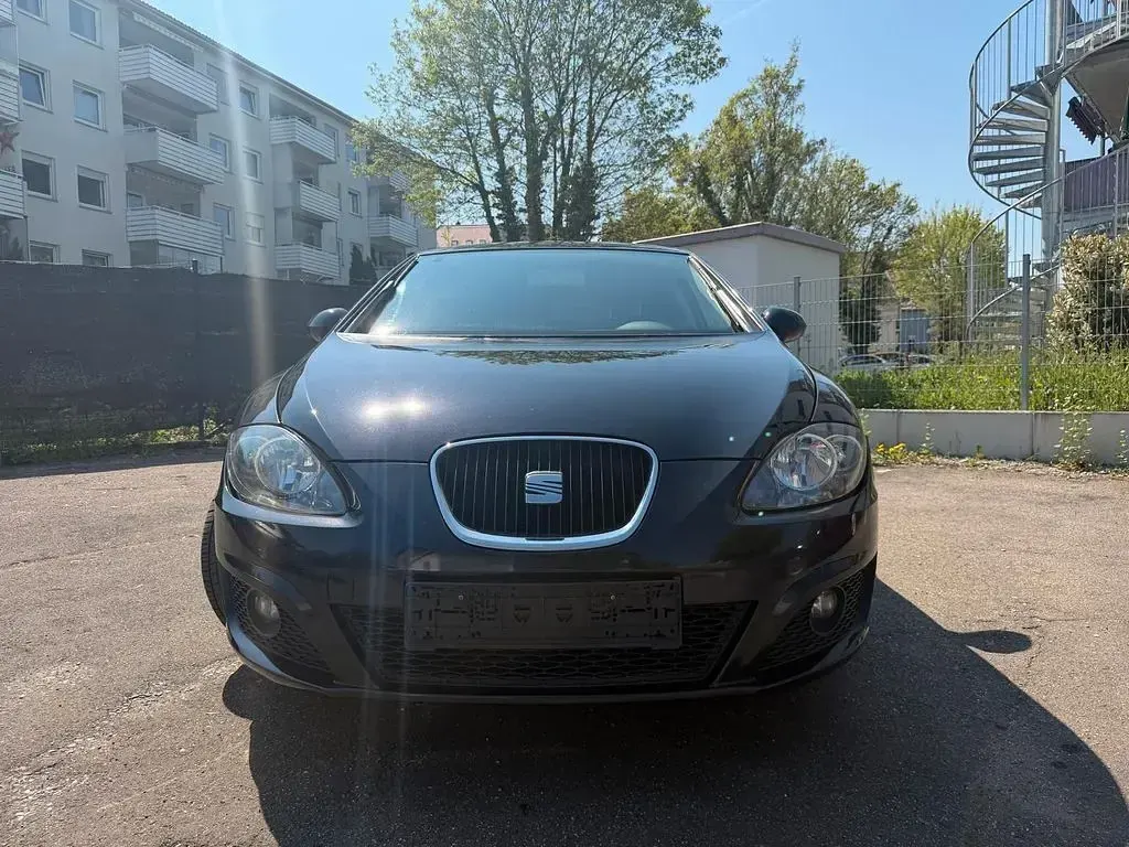 Gebraucht Seat Leon Stylance 125 PS (91 kW) 2009 Black magic perleffekt Kleinwagen