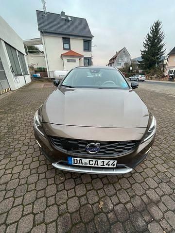 Gebraucht Volvo V60 CC 190 PS (139 kW) 2015 Braun Kombi