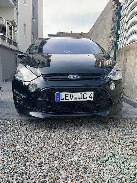 Schwarz Gebraucht 2014 Ford S-MAX Titanium S Van / Kleinbus | 11.999 € (Fairer Preis) - Bild 1/4