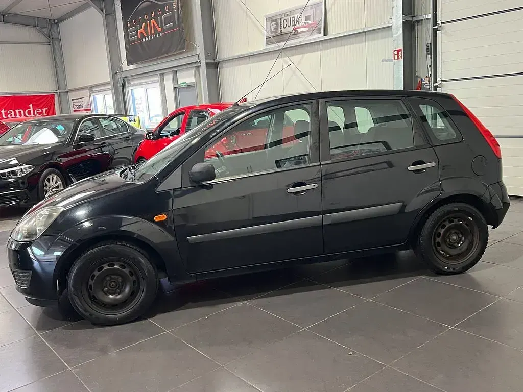 Gebraucht Ford Fiesta 69 PS (50 kW) 2007 Schwarz Kleinwagen