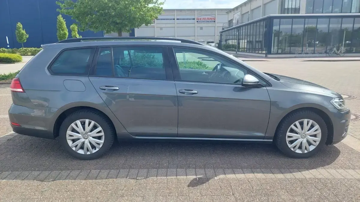 Gebraucht VW Golf VII 116 PS (85 kW) 2018 Grau Kombi