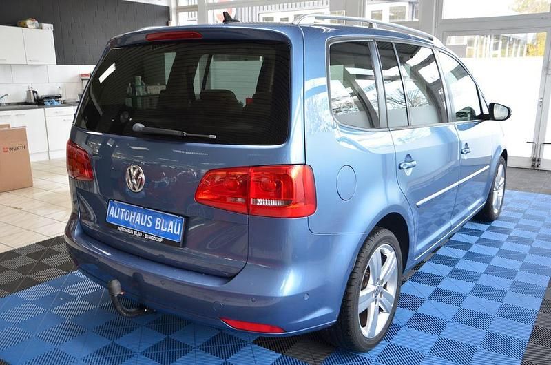 Gebraucht VW Touran Highline 170 PS (125 kW) 2012 Blau Van / Kleinbus
