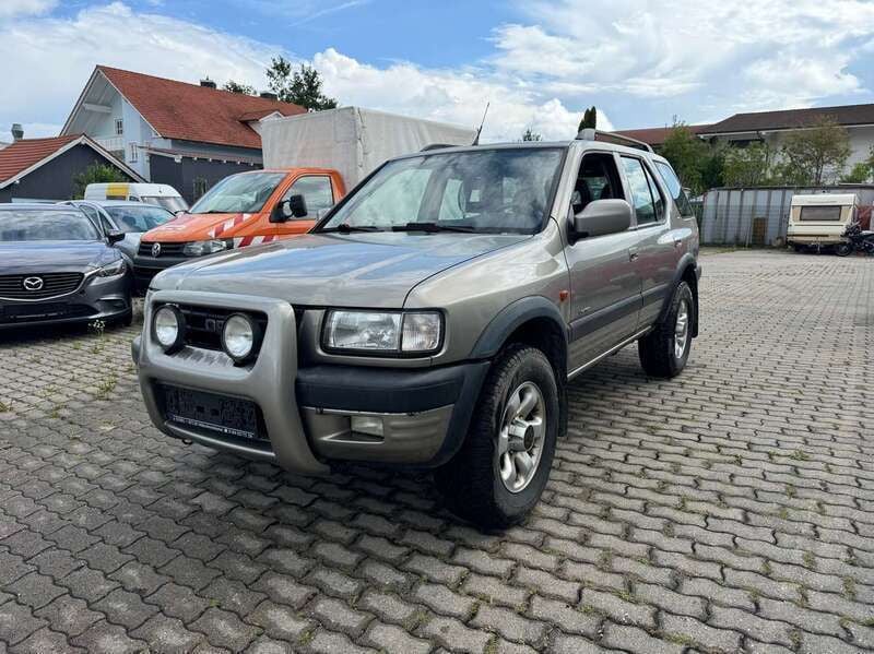 Grau Gebraucht 1999 Opel Frontera Limited SUV | 2.990 € (Etwas zu teuer) - Bild 1/4