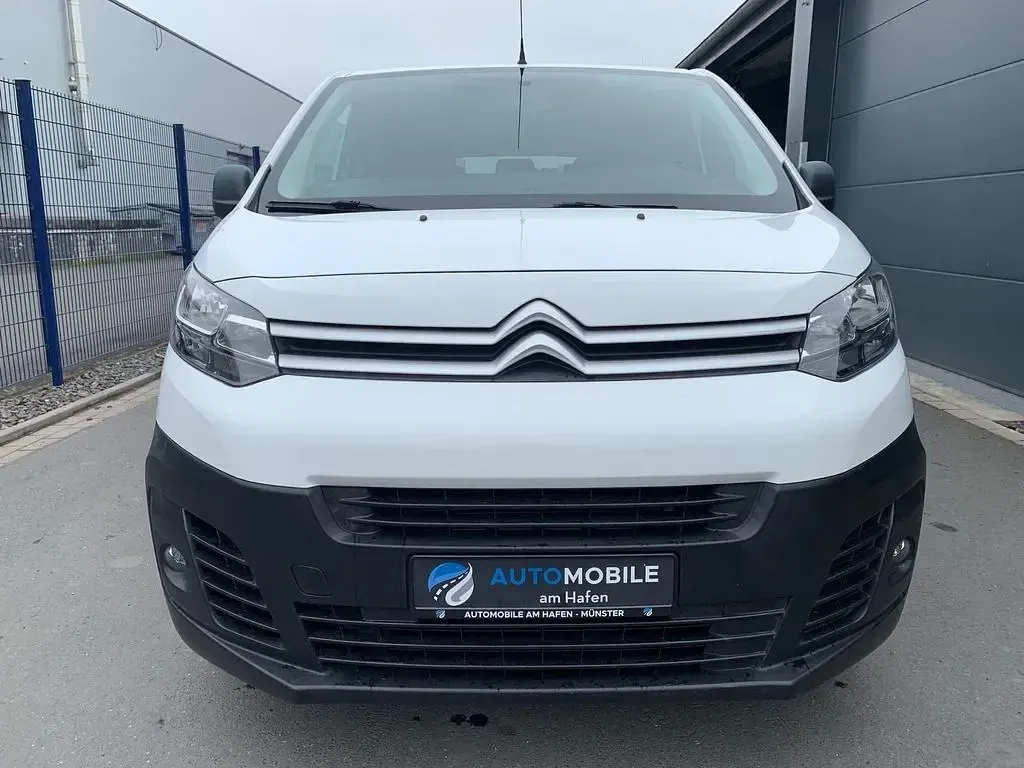 Używany Citroën Jumpy 179 KM (131 kW) 2019 Biały Minivan
