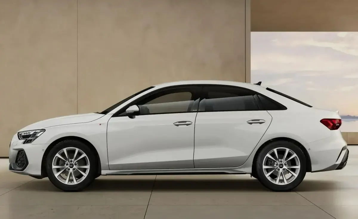 Neu Audi A3 S-Line 204 PS (150 kW) 2026 Arkonaweiß Limousine