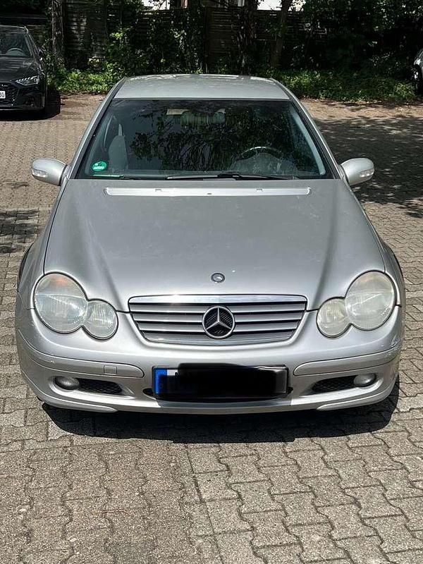 Gebraucht 2001 Mercedes C180 Coupé | 2.400 € (Fairer Preis) - Bild 1/4