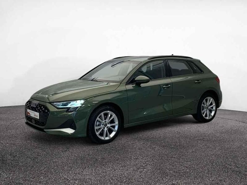 Gebraucht Audi A3 Advanced Plus 150 PS (110 kW) 2024 Distriktgrün metallic Limousine