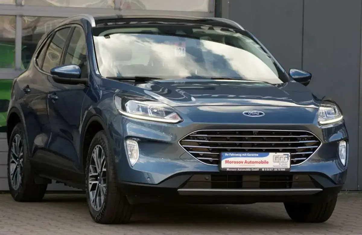 Gebraucht Ford Kuga Titanium 224 PS (164 kW) 2020 Chromablau metallic SUV