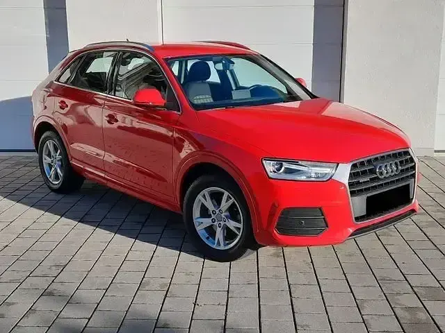 Gebraucht Audi Q3 Sport 184 PS (135 kW) 2015 Rot SUV