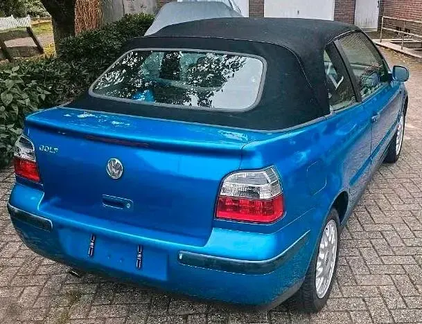 Gebraucht VW Golf 101 PS (74 kW) 2000 Blau Cabrio